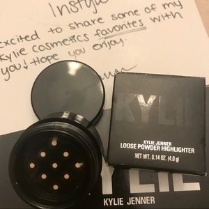 Kylie loose powder highlighter